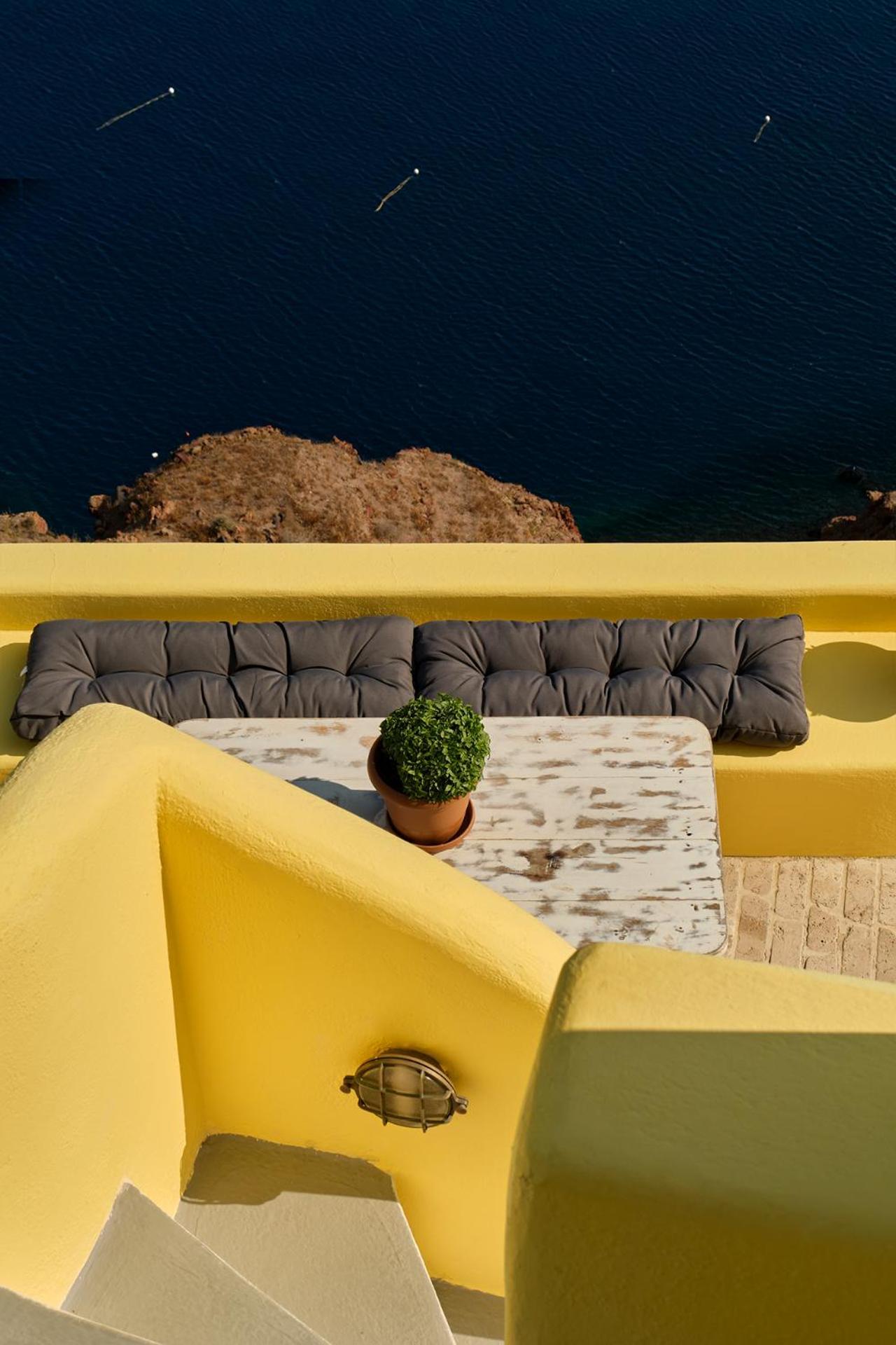 Ilivatos - Elegant Villa On The Caldera'S Edge Oía Dış mekan fotoğraf