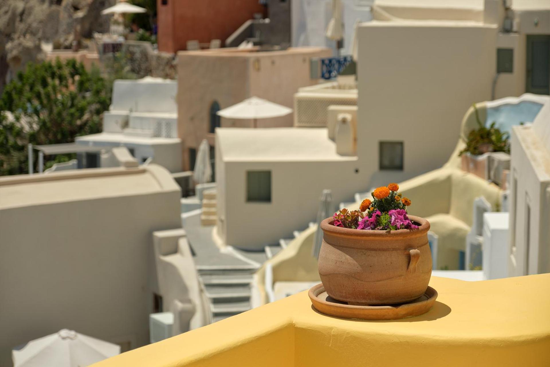 Ilivatos - Elegant Villa On The Caldera'S Edge Oía Dış mekan fotoğraf